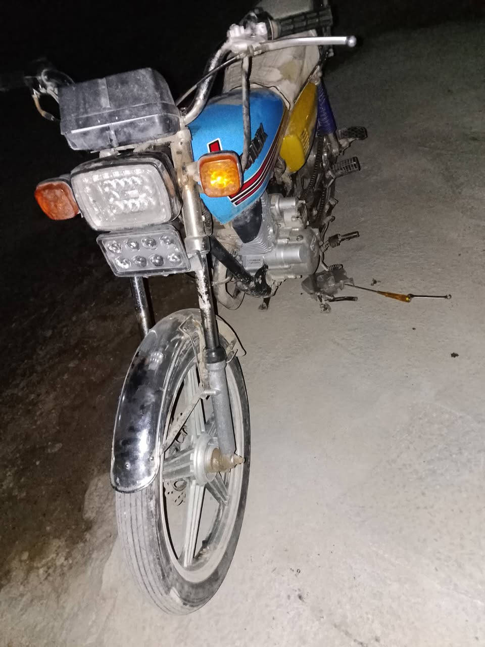 سلام عليكم درجة سافان للبيع أوراق موديل 2022 #***********
ممتواجد عل فيس    375
