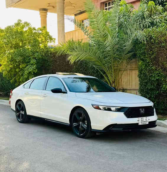 السلام عليكم 
هوندا اكورد موديل 2023 
فئه سبورت L
السياره حادثها فقط جاملغ امامي 
ماشيه 35 الف 
السعر 198 وبيها مجال 
العنوان بغداد 

الاستفسار الاتصال 
***********
