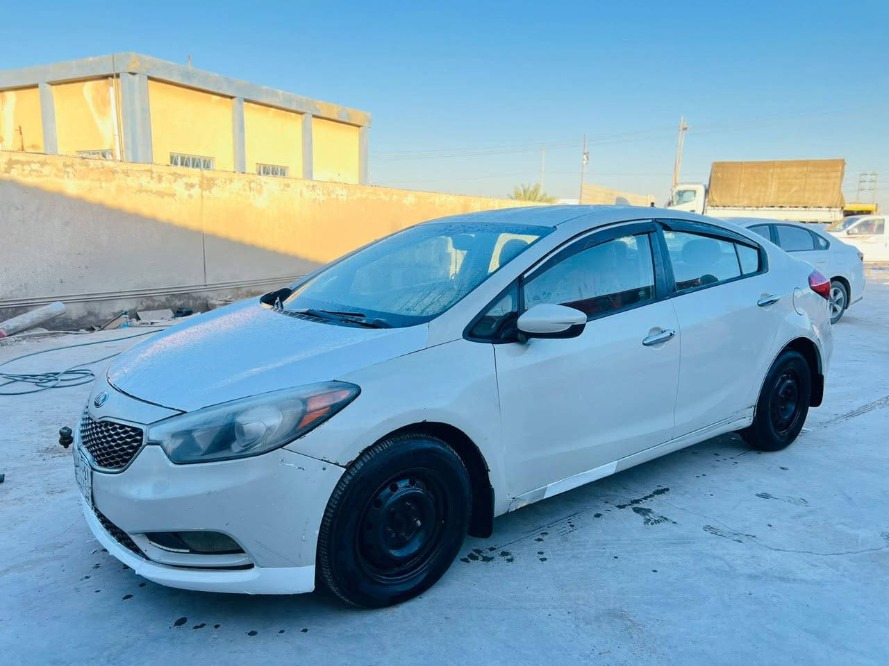 فورتي 2015 مرقم مثنى ب اسمي 
مكينه 2000 دوش
السياره جاهزه مكينه كير حداديه تبريد تخم تاير
بيها تبديل جاملغ وبنيد 
السعر 98
مكان السياره السماوه الوركاء
استفسار ***********
