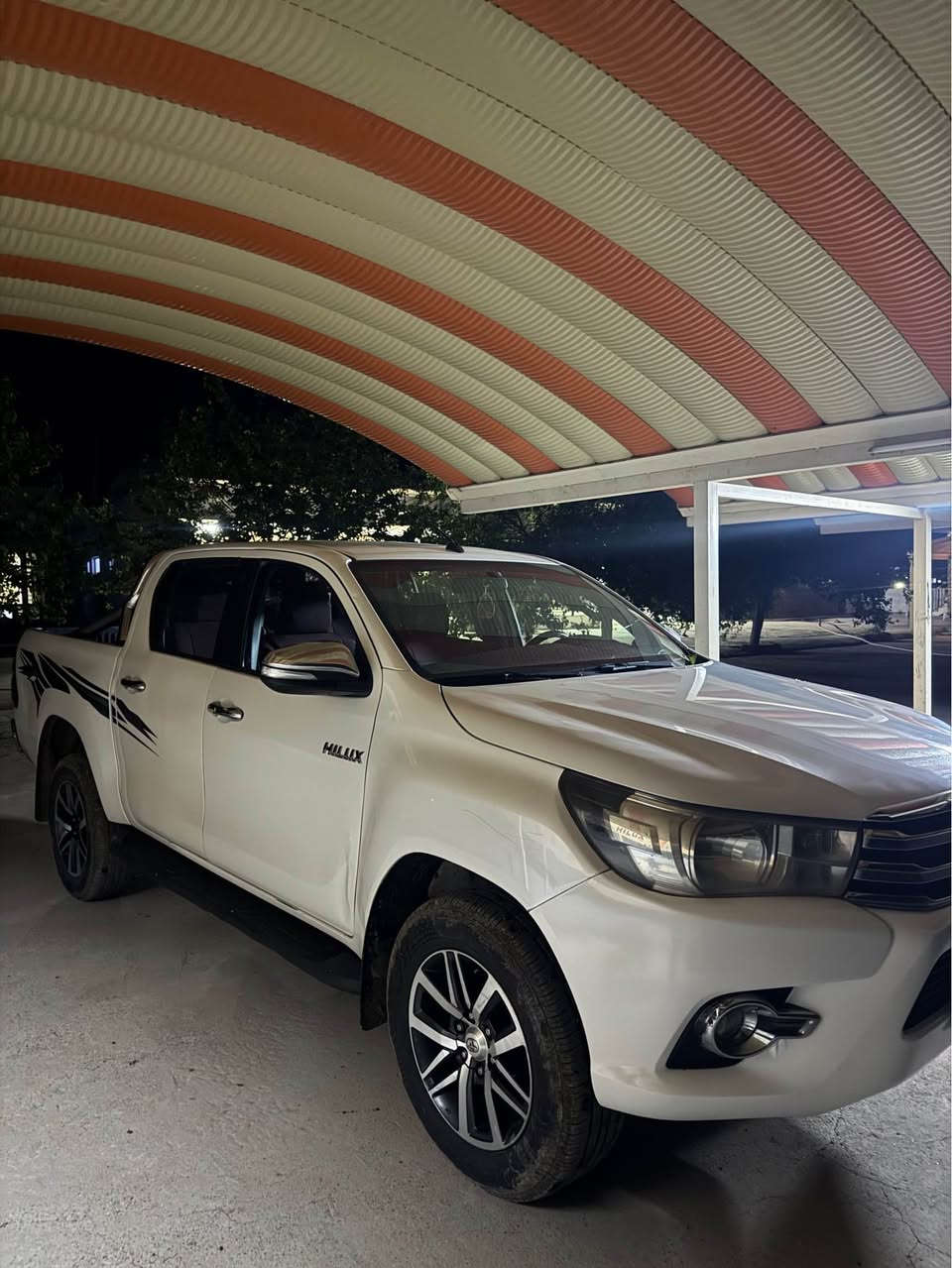 مرزي 2018 گير توماتيك محرك گاز گير محرك جديد 
رقم اربيل تحويل وكاله بشرط گير مكينه تبريد تدفي بشرط 
قفل اكسن 
مكاني دهوك 
سعر 188$ ورقه 
رقم تلفون *********** زاخو, دهوك
