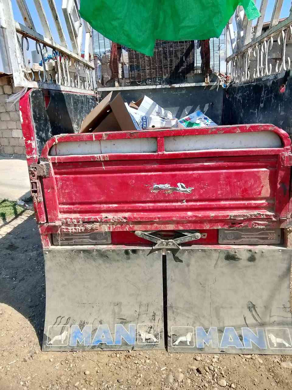 ***********السعر 850 مديل 18محرك 17 كهربائيات بس يعوزلو باتري والشراي يتصل
