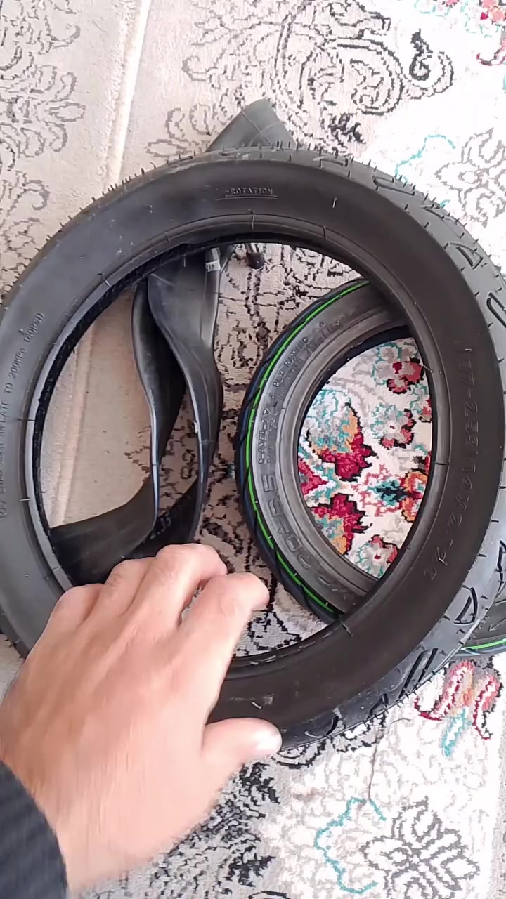 للبيع ما اعرف مال شنو  قطعتين ١٥ الف


**إذا كنت صاحب هذا الإعلان وتريد حذفه لأي سبب، رجاءا أرسل رسالة إلى الدعم الفني**