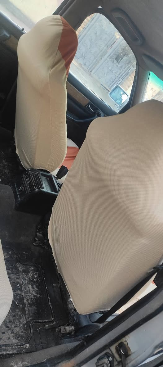 سلام عليكم شباب بي ام دبليو للبيع الحجم 730 سياره كامله وخير من الله رقم نبار راعيهه  يريد تحويل مكان واسط صويره سياره تبريد تدفئه كله شغال صدر جديد بدي قديم مكينه وكير لا تنقيص ولا تبخير كشنات كهربائي دبل جكمجه الاتصال عله رقم *********** سعر 38 بيهه مجال
