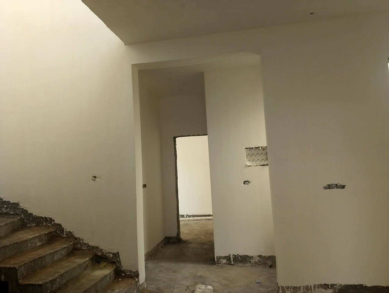 لبخ
بياض
معجون نثر صبغ ترميم 
اسعار مناسبه عمل درجه اوله
***********
البصره شط العرب
