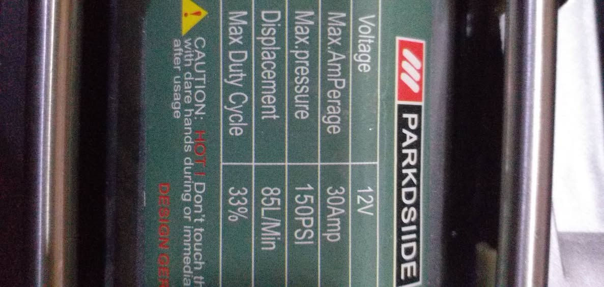 السلآم عليكم من رخصة مدير منفاخ جديد بلباكيت مامستعمل نهائيا سعره ٣٠الف وبيه مجال ***********
