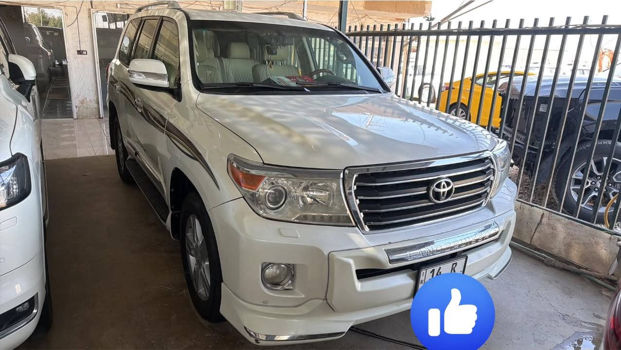 السلام عليكم للبيع لاندكروز مديل 2013 رقم بصره مكفوله ماشيه 160 مكينه V8 مامفتوحه سياره جديده كلش وبسمي سعر 330 اتصل ع الرقم ***********
