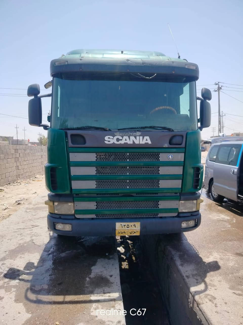 سلام عليكم سكانيه شاصي موديل 2001 مكينه سته انجگتر 420 گير 3ب3 رقم السليمانيه سنويه منتهيه المكان البصرة الزبير رقم الهاتف ***********
