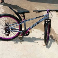 سلام وعليكم بايسكل للبيع تايرات جددد بريكات شغلات سعر 70 وبي مجال 0775...