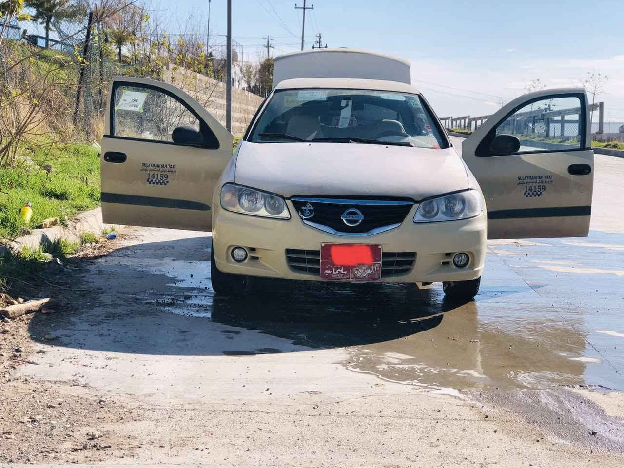 سه نى ٢٠١٠ عادى مه كينه ١٨
كامل ره ش نييه به ره ش 
ئه يفرؤشم دينارى مه سره فى 
نيييه سه نه وى به سه ر نه چووه
پيش و دواى جوانه به س قرچه
سعرى ١٠٨ گه لاو معامه له 
مشته رى نييت تيل مه كه 
له سليمانييم  ***********
