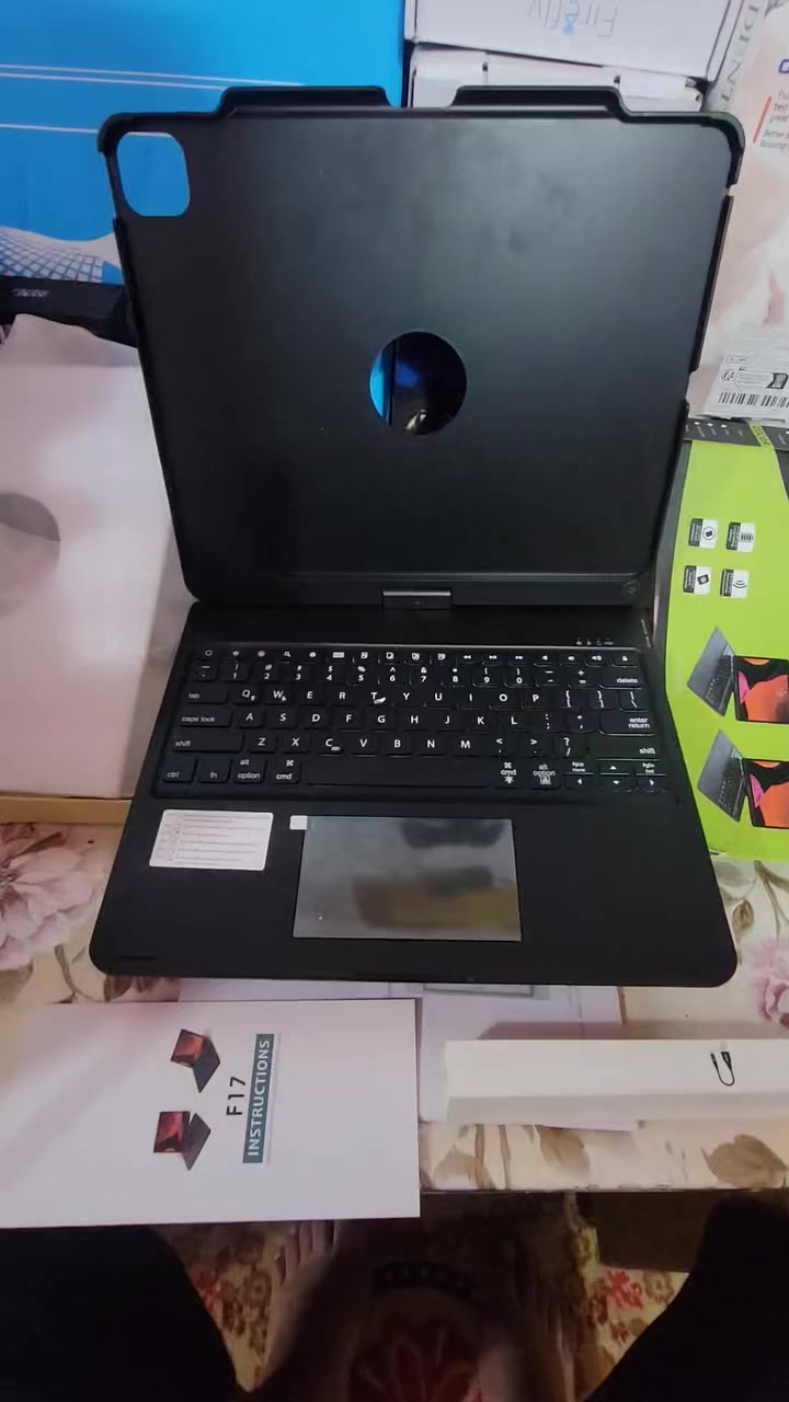 لوحة مفاتيح لاسلكية كيبورد جديد غير مستعمل لجهاز آيباد برو مقاس 12.9 بوصة
السعر 7


**إذا كنت صاحب هذا الإعلان وتريد حذفه لأي سبب، رجاءا أرسل رسالة إلى الدعم الفني**