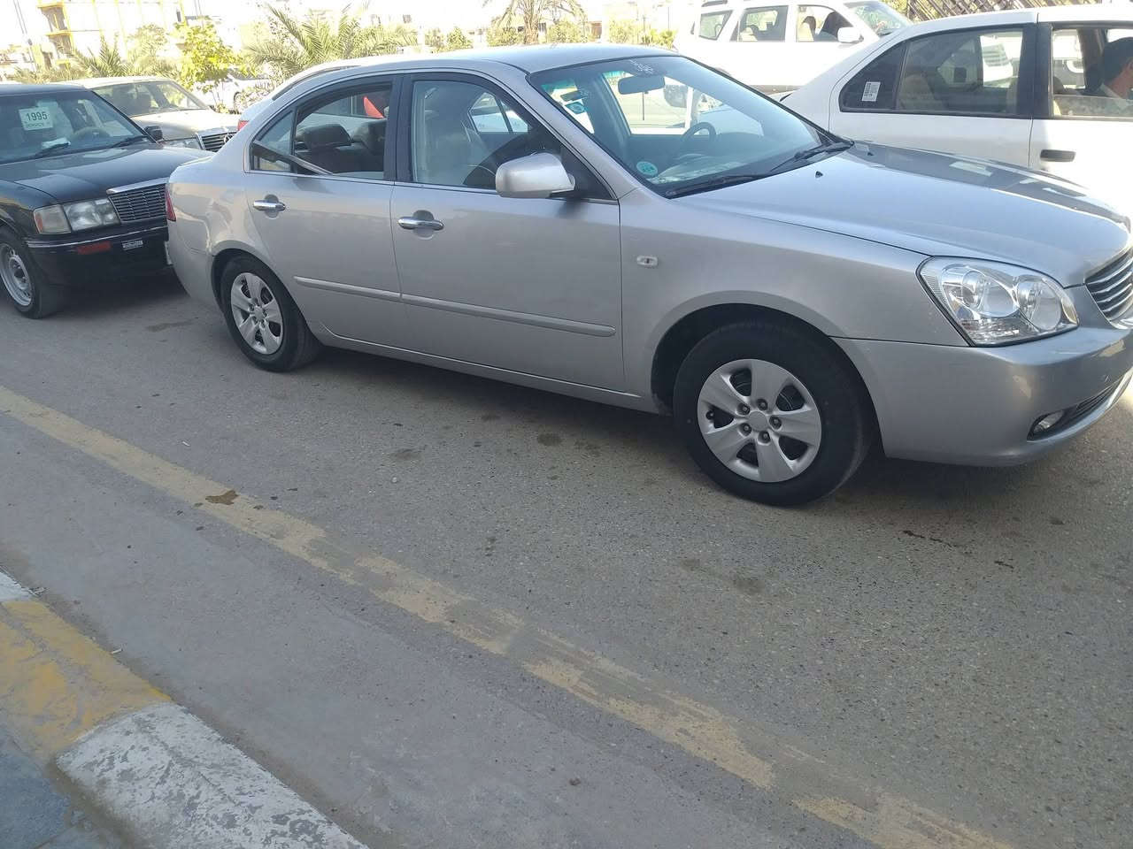 سلام عليكم اوبتيما للبيع موديل ٨خليجي مكينه ٢٠٠٠سياره جديده بيه داير الجاملغ الخلفي والباب صبغ بدون معجون او فتح قبق الجنطه امبدل مكان ذي قار رقم *********** سعر ١١٣ بيه مجال ولي مايعجبه السعر يعبر المنشور جزآكم الله خيرا
