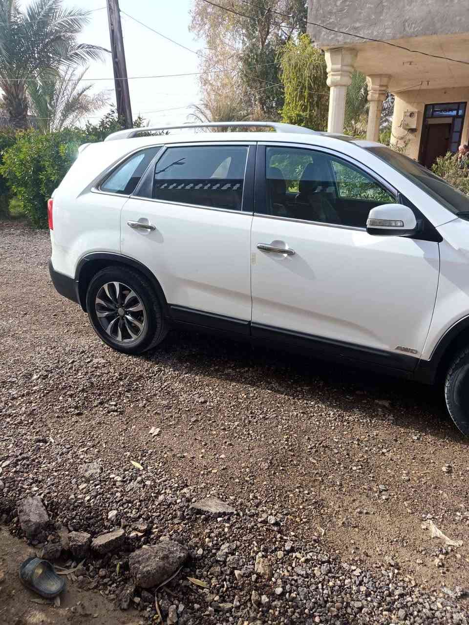 السلام عليكم
سورنتوا موديل ٢٠١٢ خليجي فول موصفات ١/ ١  رقم بغداد بسمي تحويل مباشر 
٦ سلندر بصمه تشغيل تبريد ثلاث قطع كشنات كهربائيه 
مكفولة من الصبغ  
رقم الهاتف  *********** 
*********** مكاني اليوسفية  
السعر  ١٦٥
