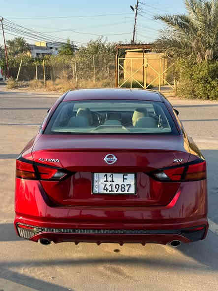 السلام عليكم 
نيسان التما خليجي 
خليجي ماكو منه بغداد والي يحب يسئل 
والي موجودات كلة وارد امريكي 
موديل 2020
فئة sv
مواصفات 
فتحة 
بصمة تشغيل عن بعد 
قطعتين تبريد منفصل 
كشن سائق كهربائي 
فتحة سقف
منافذ شحن  USB/ T-C امامي خلفي 
بيه بالجاملغات الخلفيه تصليح وصبغ على كد التصليح 
مكان السيارة بغداد حي الخضراء 
ماشية 94 الف كيلو 
السعر 185 وبي مجال 
للاستفسار موجود وتساب 
*********** بغداد
