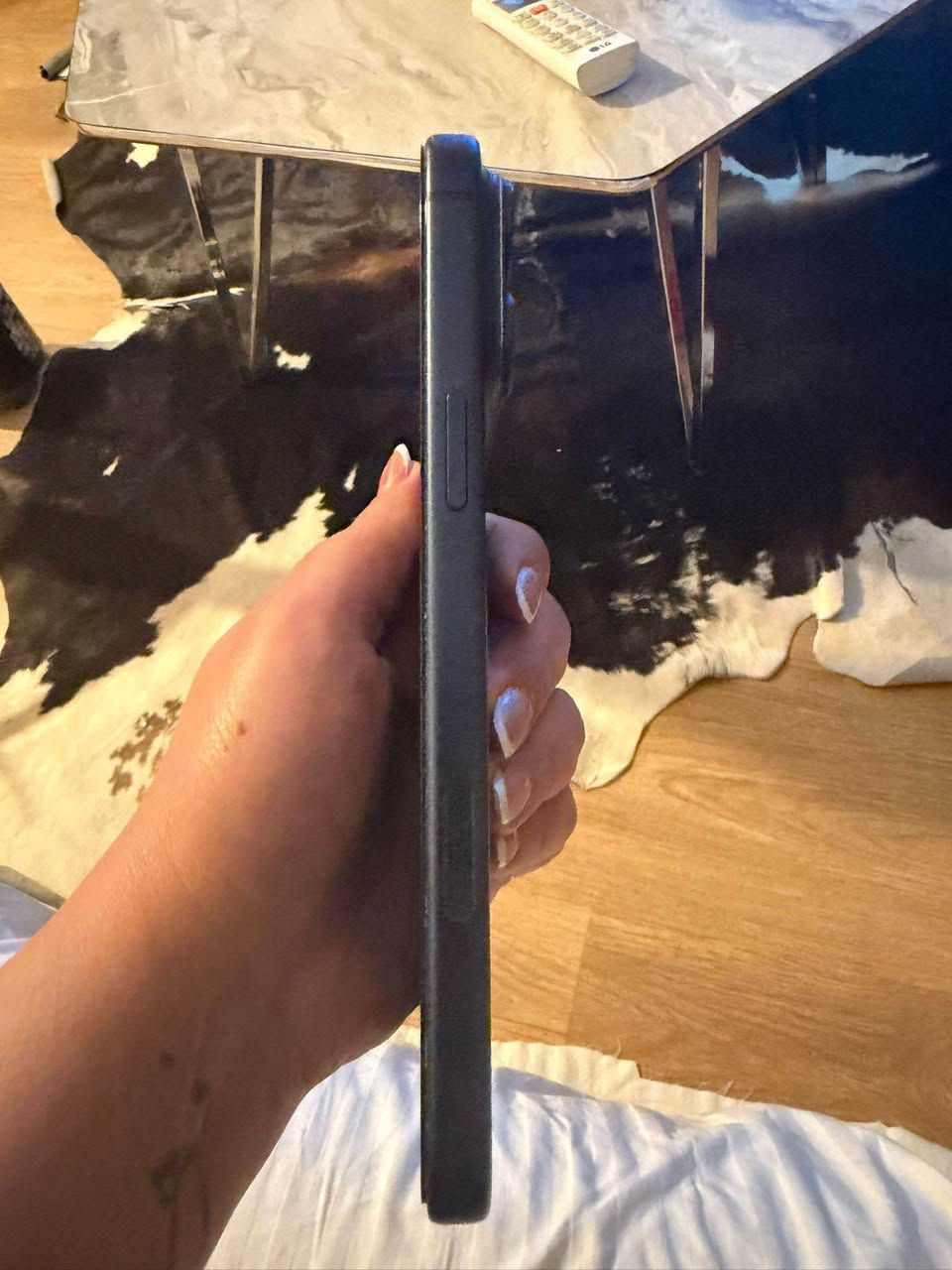 Very clean iphone 17 promax 256 deep blue battery 100% only 2 months used أربيل, العراق


**إذا كنت صاحب هذا الإعلان وتريد حذفه لأي سبب، رجاءا أرسل رسالة إلى الدعم الفني**