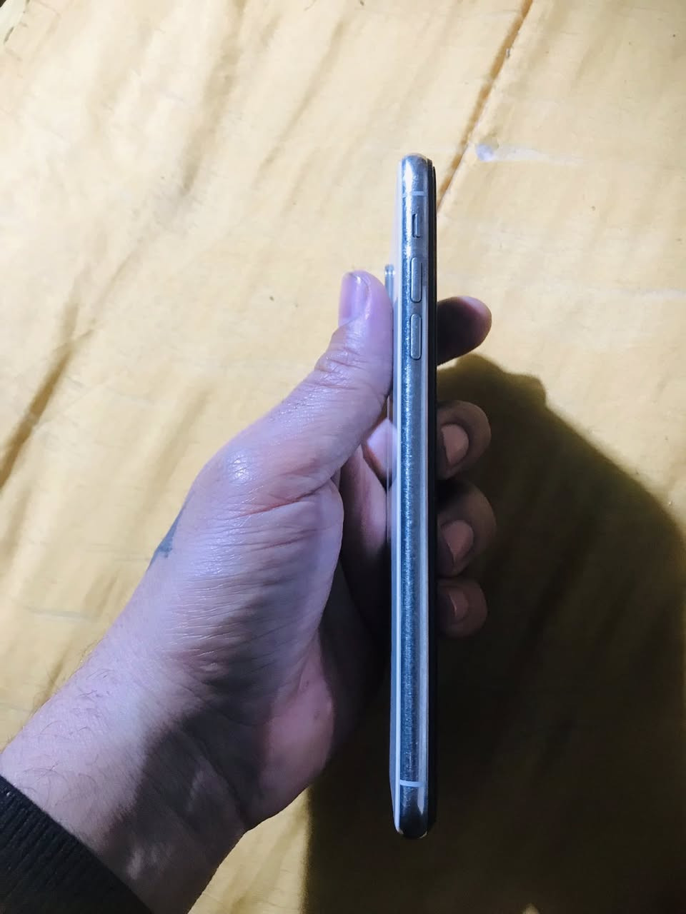 ايفون اكس اس ماكس اللون الابيض بيع او مراوس نضافة الجهاز ٩٠ بالميه زلغ مابي
فقط مبدل بطاريه وفيس ايدي متوقف باقي الجهاز مكفول

ذاكرته ٢٥٦ شرط شحن يوم كامل ميصرف كامرات كزاز تخبل صوت اتصال كلشي شغال ع الفحص اذا بي عطل تاخذه بلاش وتروح السعر ١٩٠ وبي مجال للشراي

مكاني بغداد مدينة الصدر خابرني ع رقمي او واتساب

***********
