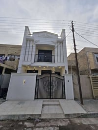 دار للبيع 100 متر بناء حديث درجه اولى 2026 الواجهه 5 , النزال 20  مدخل...