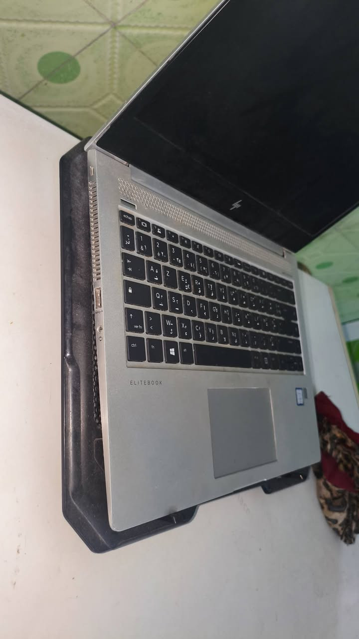 سلام عليكم لابتوب للبيع المواصفات الكاملة:
 HP
الموديل: HPEliteBook1040G4
المعالج : Intel(R) Core(TM) i5-7200U CPU @ 2.50GHz الجيل السابع
نظام التشغيل: Microsoft Windows 10 Pro (أحدث نظام ومفعل)
نوع النظام: x64-based PC
💵 السعر: 400 ألف دينار وبي مجال للشراي
📞 للتواصل والاستفسار:
تكدر تتصل أو تراسلني واتساب على هذا الرقم: ***********
ملاحظة: اللابتوب شغال وما بيه أي نقص والبيع عن قناعة، الي يعجبه يتفضل يتصل ومايصير خاطره إلا طيب.
