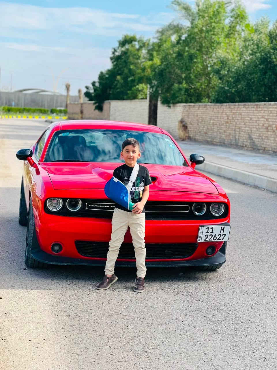 السلام عليكم 
قبل كلشي صلوا على الحبيب محمد واذكروا الله 
للبيع فقط 
دوج جالنجر RT اللون احمر طماطة 
موديل ٢٠٢٠ رقم بغداد بأسمي 
السيارة جاهزة من كلشي عليها ادامة كاملة 
بيها فايل بأسمي وتفاصيلها يم مصطفى ايكل 
جاهزة من فلتر كير ودهن كير بالوكالة 
غرفة الاحتراق بلكات من كلشي جاهزة ادامة كاملة والله 
السيارة نظيفة وجاهزة صدرها كله مبدله حرفيا كلشي جديد ووكاله 
راديترات مي وتبريد جدد قبل ٣ اشهر بدلتهن 
اني وكيل مال مواد احتياطية وزيوت مداريها كلش وكله محسن 
مواصفات RT العادية حادثها تافه 
وسونار مرفق بي ملاحظات بسيطة 
كل الايرباكات سليمة كل نقص ما بيها وسبب البيع من المرور والله الحمد لله على كل حال 
سعرها ١٩٥ وبيها مجال بسيط 
تشوفها غاليه ان شاءالله تحصل اغاتها 
عنواني بابل _الهاشمية 
المهندس عبدالله مناف 
***********
