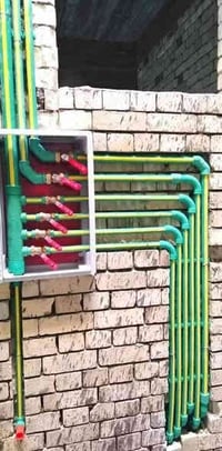 صيانه وتعسيس كافت الماء والتانكيات مستعدون دور سكنيه وفنادق 0780332675...