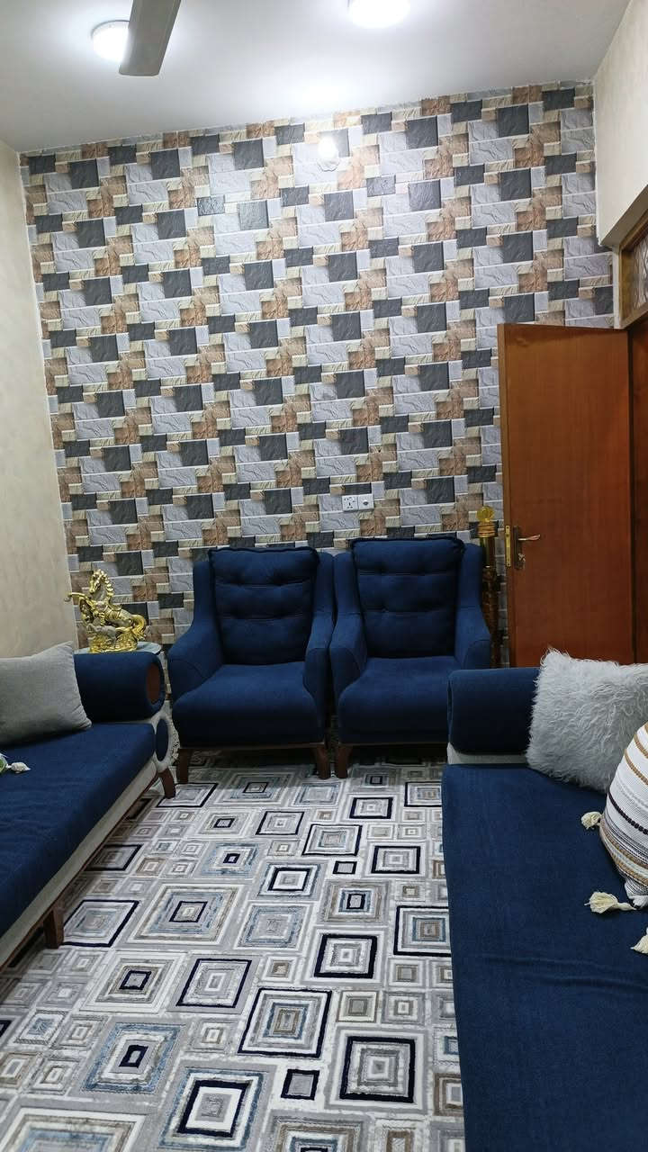 دار للبيع شارع الاطباء قرب صيدلية النبض مساحه ١٠٤ الاستفسار ع الرقم ***********
