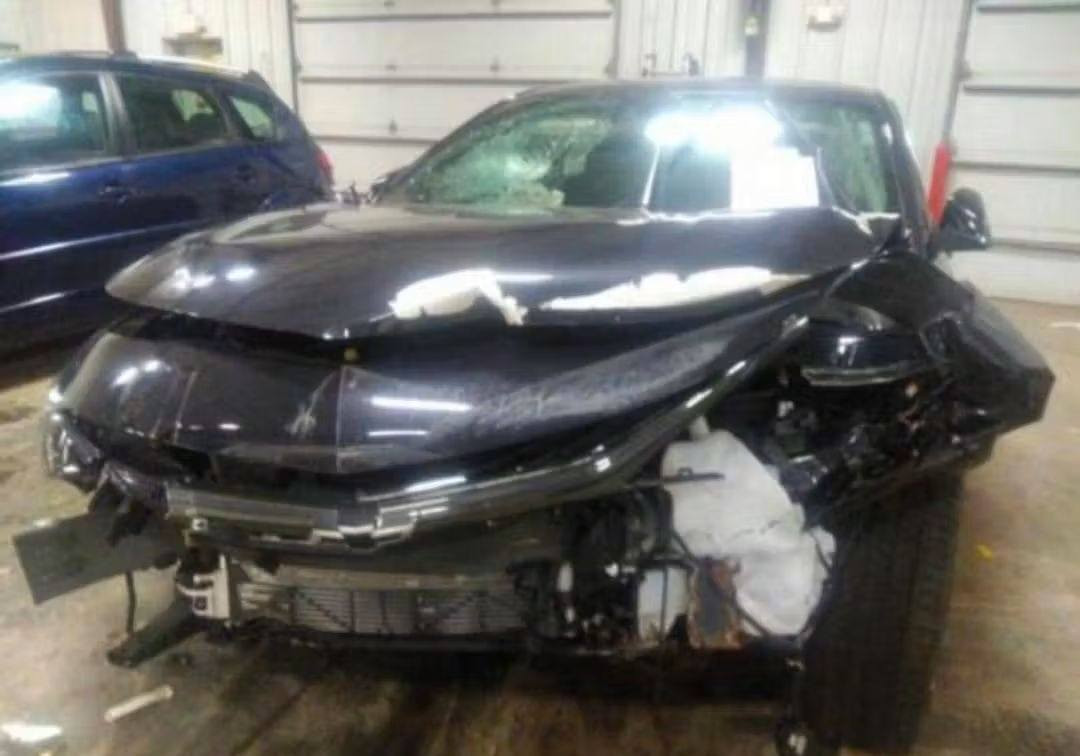 سلام عليكم ماليبو للبيع موديل 2022
ماشيه 10 الاف 
السعر 110 
بدون رقم حره
للتواصل ***********
