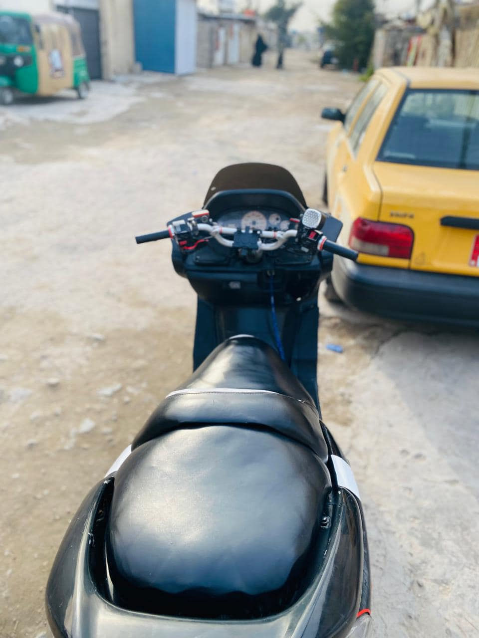 سلام عليكم ماجسته 2018للبيع او مراوس حسب القناعه كهربائيات كلهه شغاله مكينه ممفتوحه شلعه ومعدل لا تنقيص لا تبخير لايت زنون اشاير دبل اشاير كله شغال صارنصه رياضي وبيهه كاتم اذا تشيله يعله صوتهه بس الصارنصه سعرهه 100مكاني الدوره ابو دشير ***********
سعر 700وبيهه مجال
