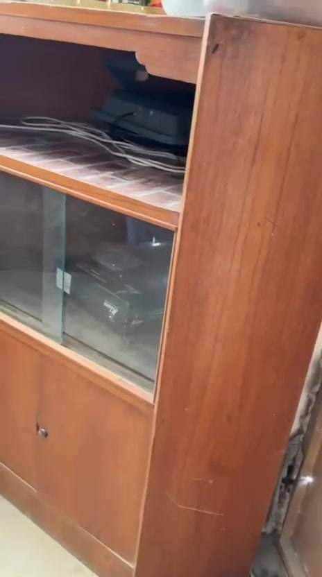 السلام عليكم ميز ركن صاج للبيع 
السعر ٤٠الف


**إذا كنت صاحب هذا الإعلان وتريد حذفه لأي سبب، رجاءا أرسل رسالة إلى الدعم الفني**
