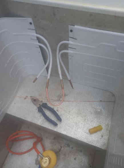 شعندك عطل ثلاجة مجمدة سبلت مكيف براد محل بانسب الاسعار نجيك للبيت ولتعب نفسك وتتحمل كراوي ورشة وسام اليساري لصيانة كافة الثلاجات والمجمدات وبرادات المحلات والسبالت للاتستفسار اتصل ***********. ***********
