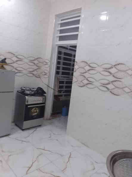 السلام عليكم/بيت زراعي مساحة 100 متر سند 25 مشمول بالتطويب بناء حديث درجة اولى غرفة وصالة ومطبخ حار وبارد وبراني وصحيات خارجية وداخلية مجمع المصطفى قرب دور النسيج السعر 52 الاتصال على الرقم ***********
