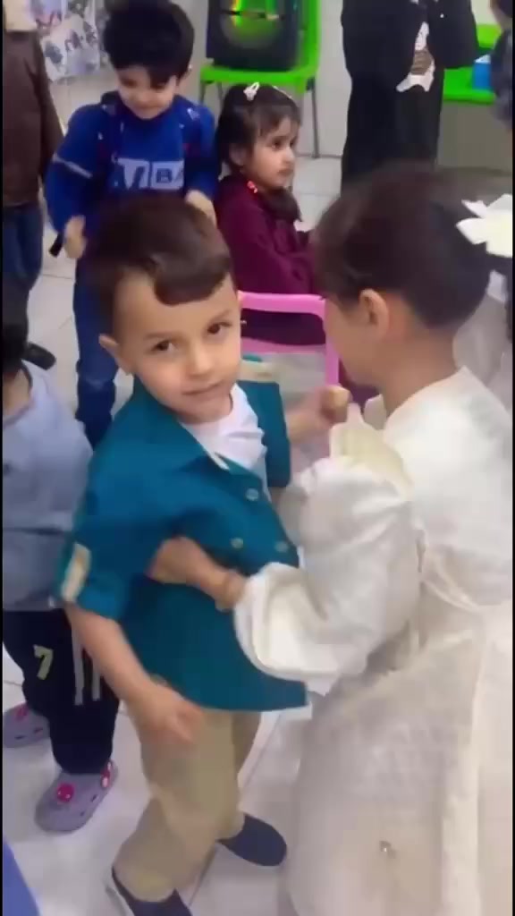 العيييد بعيييد بشوفتكم يا حلوووين ربي يحفظكم ويسعدكم يارب العالمين 
احتفلنا بمناسبه العيد السعيد في روضتنا الجميله 
*** براعم الزهور ***
للاستفسار والتواصل/***********
عنوانا الشارع العام مقابل أفران صمون الرحمن ويتوفر خطوط نقل لجميع المناطق المجاورة
