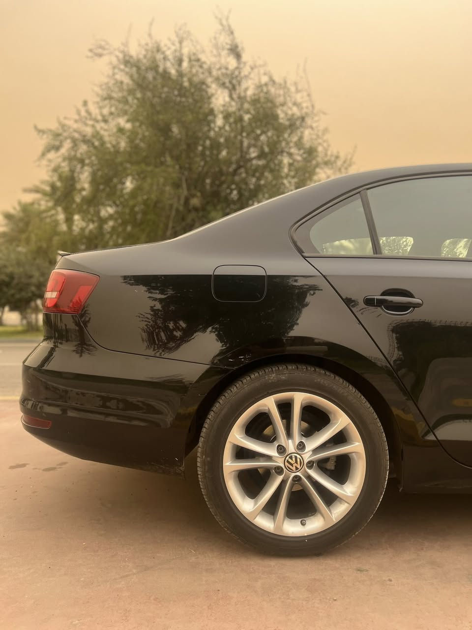 شلونكم شباب
للبيع :
Volkswagen Jetta 2018 SE  1.8T🚀
رقم بغداد
محرك 1.8T 🚀🚀
ماشية السيارة 134 الف 
وكير 6 سرعات  
تبريد ثلج❄️
كشنات جلد داخل اسود
 بصمة تشغيل وابواب
رادارات امامي وخلفي 
نقطه عمياء 
اشاير بالمري 
  سلايد روف
 تحكم ستيرن
 هيترات بالكشن
 ويل Sport تخم تاير
السيارة عليها ادامة كاملة من :
صدر امامي 
صدر خلفي 
بلكات نوزلات فيت بم فلاتر 
 
مكان السيارة بغداد شارع النضال مركز ومحلات سجاد رحيم
🔥🔥والسعر   105 وبيها مجال  🔥🔥

***********
