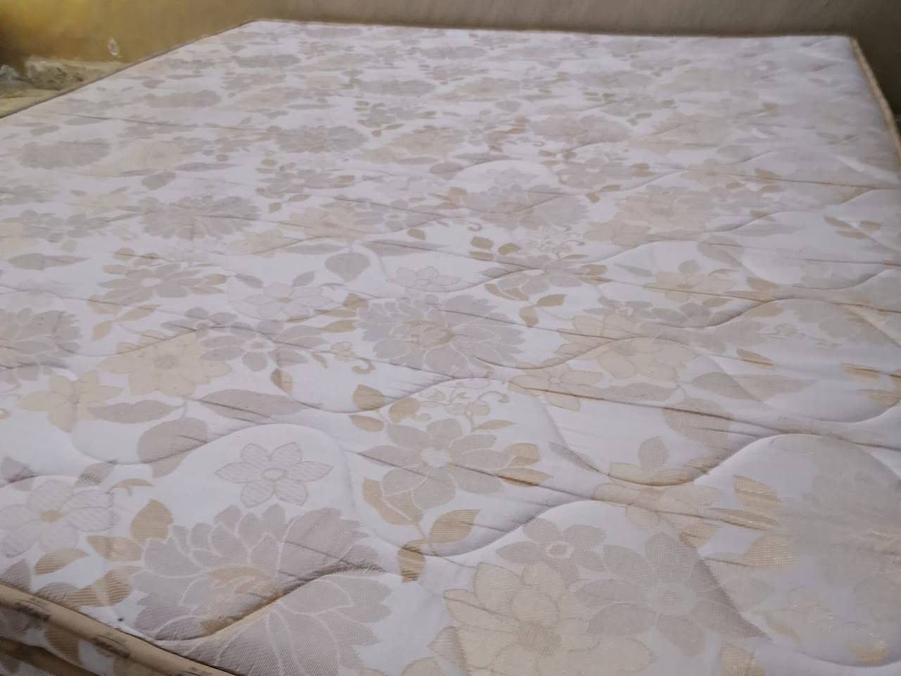 دوشك طبي سبرنك ماركة انداش اخذته من ساحة عدن العام ب300 هو سرير ميحتاج جربايه 200 الف قفل ياخذ 3 نفرات كبير


**إذا كنت صاحب هذا الإعلان وتريد حذفه لأي سبب، رجاءا أرسل رسالة إلى الدعم الفني**