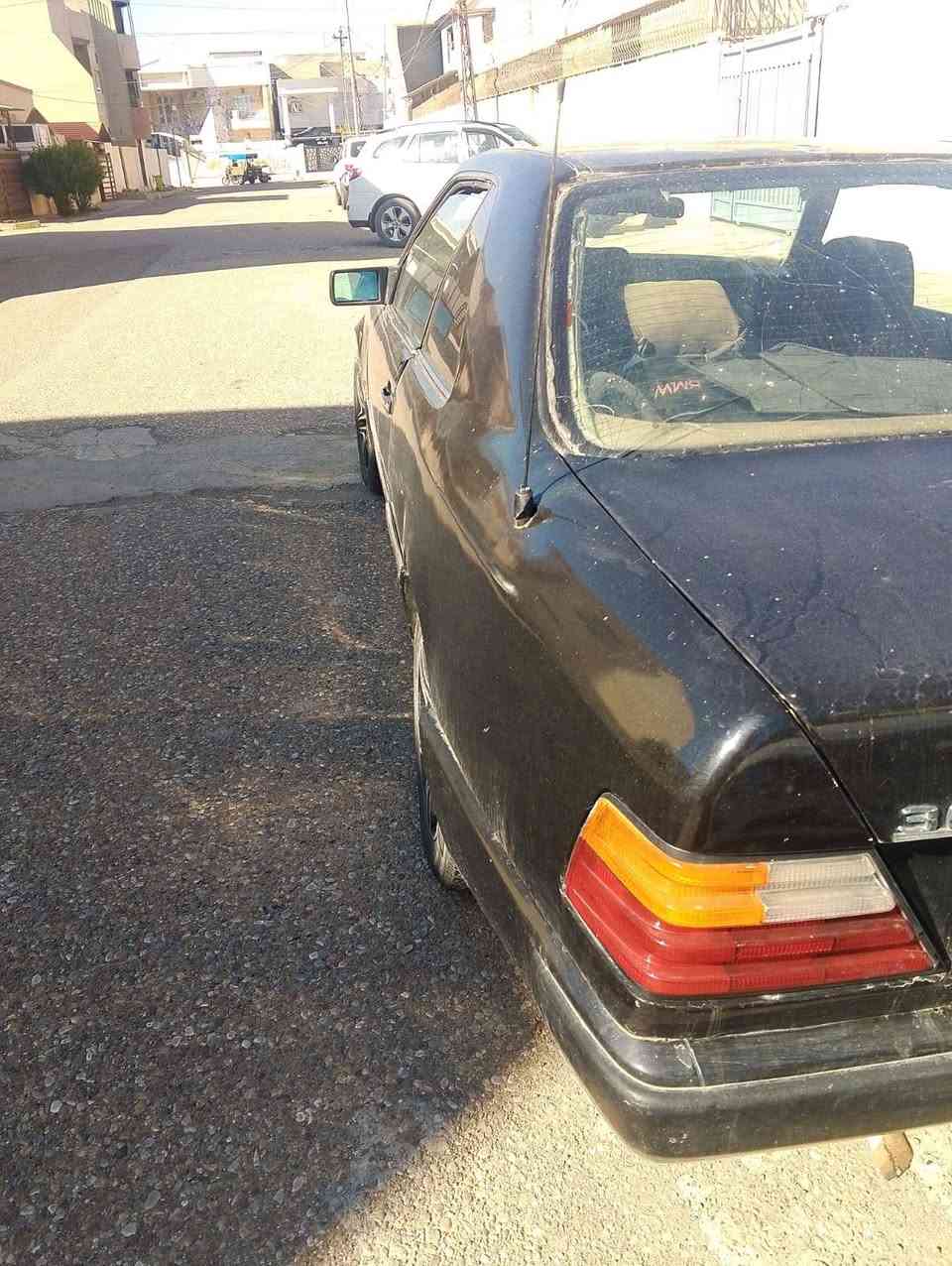 مارسدس دب للبيع جاهزه للاخير متوازي على بيعت السيارة مكينة 3000 ياباني السيارة حلوه و جاهزه للاخير متوازي على بيعت السيارة مكانها حالياً كركوك ***********
