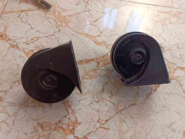 السلام عليكم غراض جارجر للبيع مكاني كوت وعندي توصيل كافت المحافظات رقم الهاتف ***********
