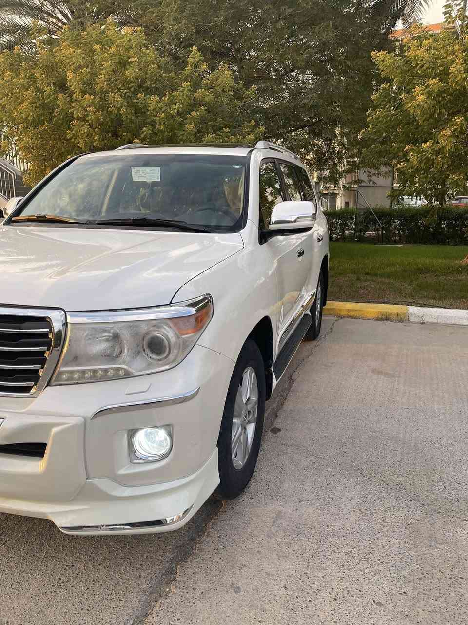 بعد التحيه والتقدير لاندي كروز 2013 GXRمحرك V8 سياره نظيفه  مكفوله من الصبغ والضربه  بيه مقدار شبر  بارد في الصندوق. الخلفي. كشنات جلد  تحكم ستيرن  صدر محرك كير كله تمام  مواصفات معروفه ماشيه 130 الف كيلو متر  رقم شمالي اربيل  سنويه وهزه وفحص كله تمام بسمي السياره تحويل او وكاله  وكت متحب.  السعر 39000 $  وبيه مجال قليل الرقم *********** @
