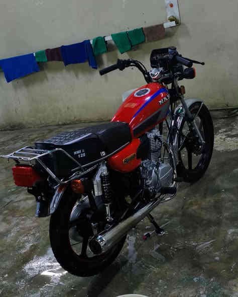 سلا عليكم دراجه بدون أوراق شوفت عينك النضافه مكاني عماره السعر 1400 وبيه مجال لشراي ماتشتري لاتخابر    يم حيدر حميد***********
