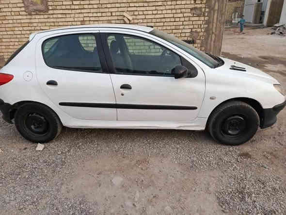 سلام عليكم بيجو 206موديل 2001رقم بغداد انكليزي مابيها اي نقص كير مكينه تبريد بيها جالملغ بي صبخ 
وبيها طخات بسيطه تحويل ثاني يوم العنوان بغداد المشتل 
*********** السعر 33وبيها مجال بغداد
