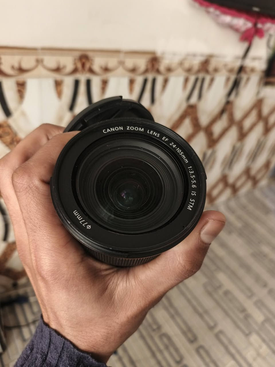 سلام عليكم
عدسة كانون 24 105 الرنك الفضي عدسة كلش نظيفة كامله مثل ما تشوفون 
صورتها صافية كلش 
سعرها 350وبيها مجال  
مكاني كربلاء ***********
