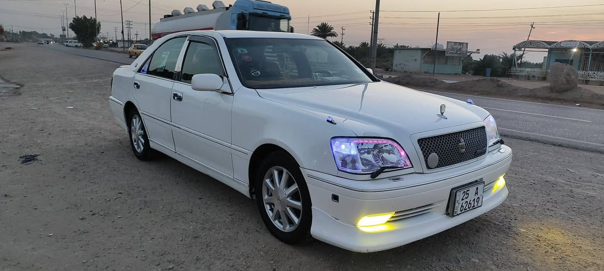 السلام عليكم 
ملكه 2002 اصل اثلت 3دكم
قرار 48 سياره جديده معناا الكلمه 
بسمي سنويه لل 31 هزه جديده 
كفاله نقل وكص وضربه قويه اصل فتحه برده خلفيه تحكم سترين مري شفط دبل شاشه كرستال اصل اربع كشنات كهرباء
لايت كرستال متحرك زنون عالي ناصي 
مكانه ديوانيه 
السعر 130  
التواصل الاتصال عل رقم 
‏‪0782 369 6609‬‏
