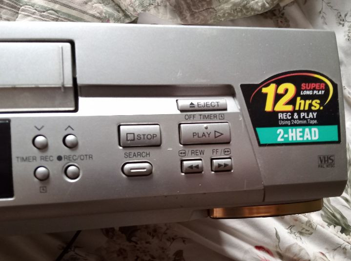 lecteur enregistreur vidéo Panasonic


**إذا كنت صاحب هذا الإعلان وتريد حذفه لأي سبب، رجاءا أرسل رسالة إلى الدعم الفني**