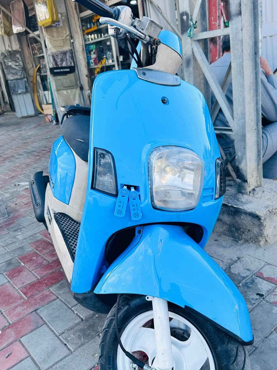 سلام عليكم دراجه ماكس بوليسي كفاله عامه دراجه شلعه ومعدل وكهرباءيات مستعجل عليهه السعر 675 مال جناي وهذا رقمي *********** وهم متواجد عل الفيس
