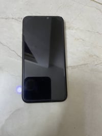 ايفون 11 برو • ٥١٢ جيجا • بطارية ٧٥%