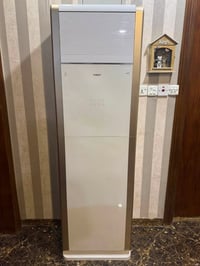 عندي سبلت للبيع 3 طن توسوت وجبه 2018 استخدام قليل ع وضع الشركة سعره 11...