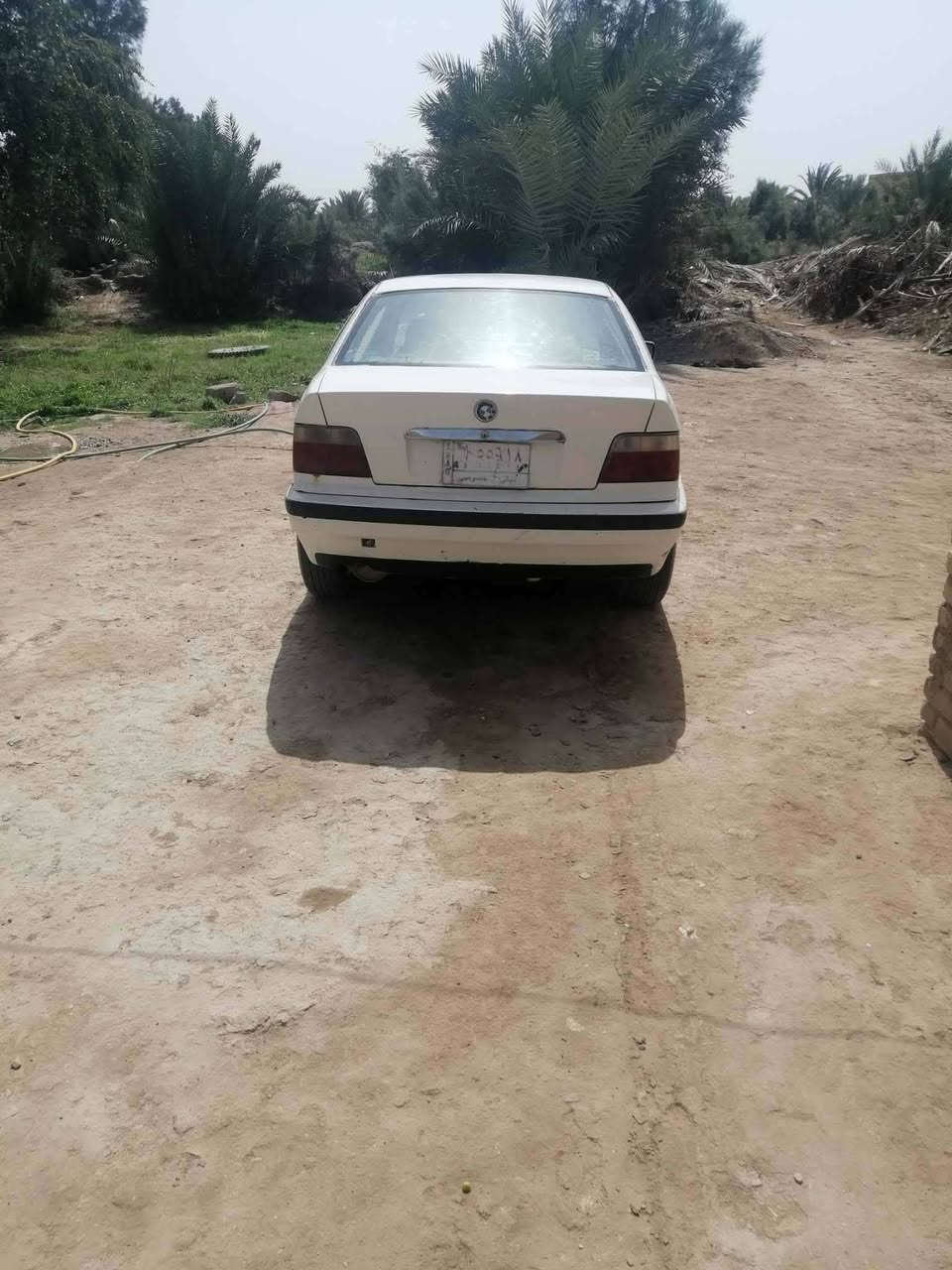 السلام عليكم  BMW للبيع باسمي
السعر 17 وبيه مجال للشراي 
مكان الديوانيه الحمزه الشرقي 
غير متواجد على فيس بوك 
للاستفسار ***********
