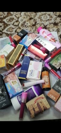 مكياج • صابون بشرة • عناية بالبشرة • مستحضرات تجميل • منتجات عناية • ت...