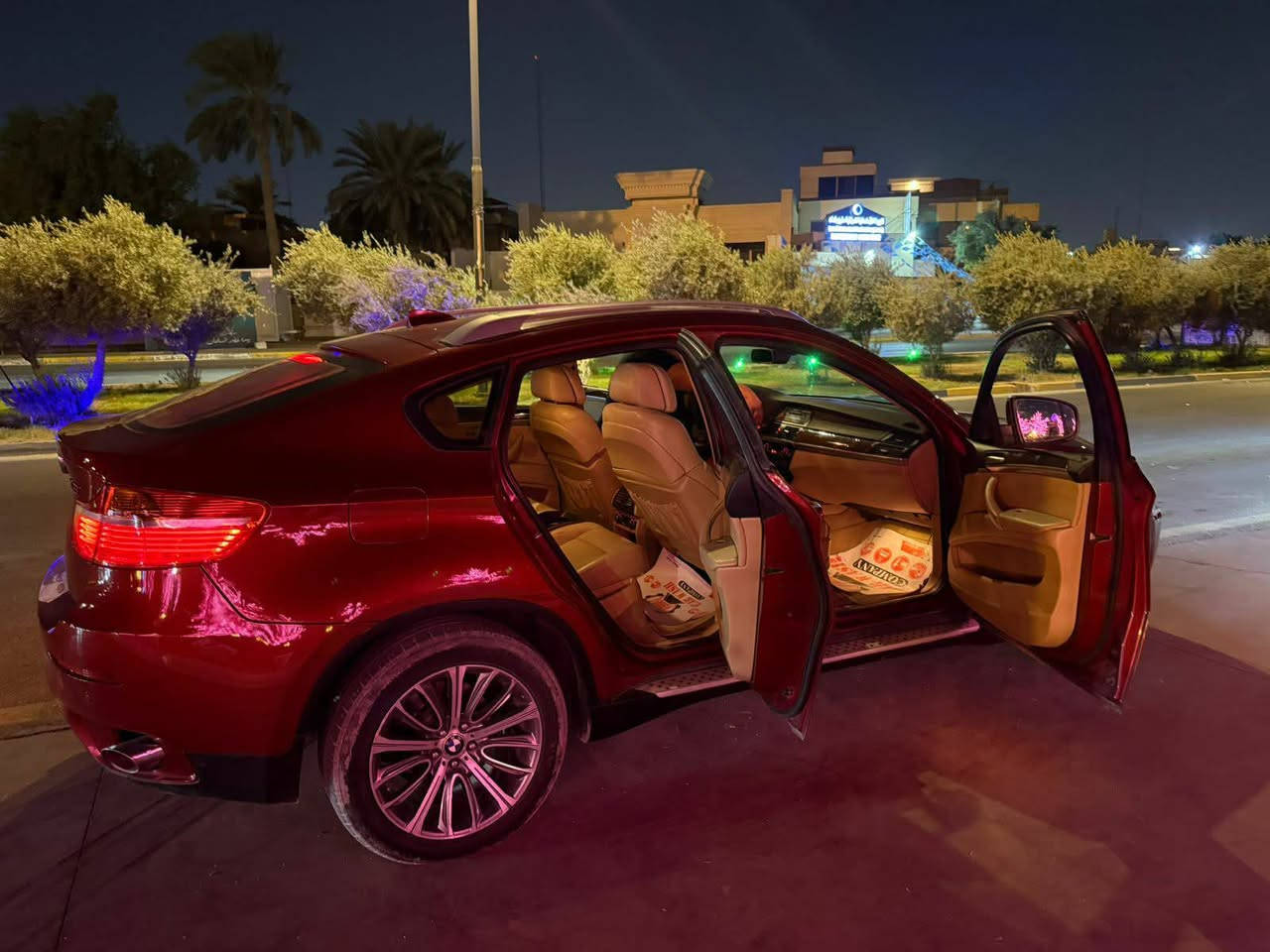 بي ام دبليو x6 موديل ٢٠٠٩ محرك n54 جديده فول مواصفات بس بدون جكات مكاني بغداد حي الجهاد رقم التلفون *********** 
السعر 135$
