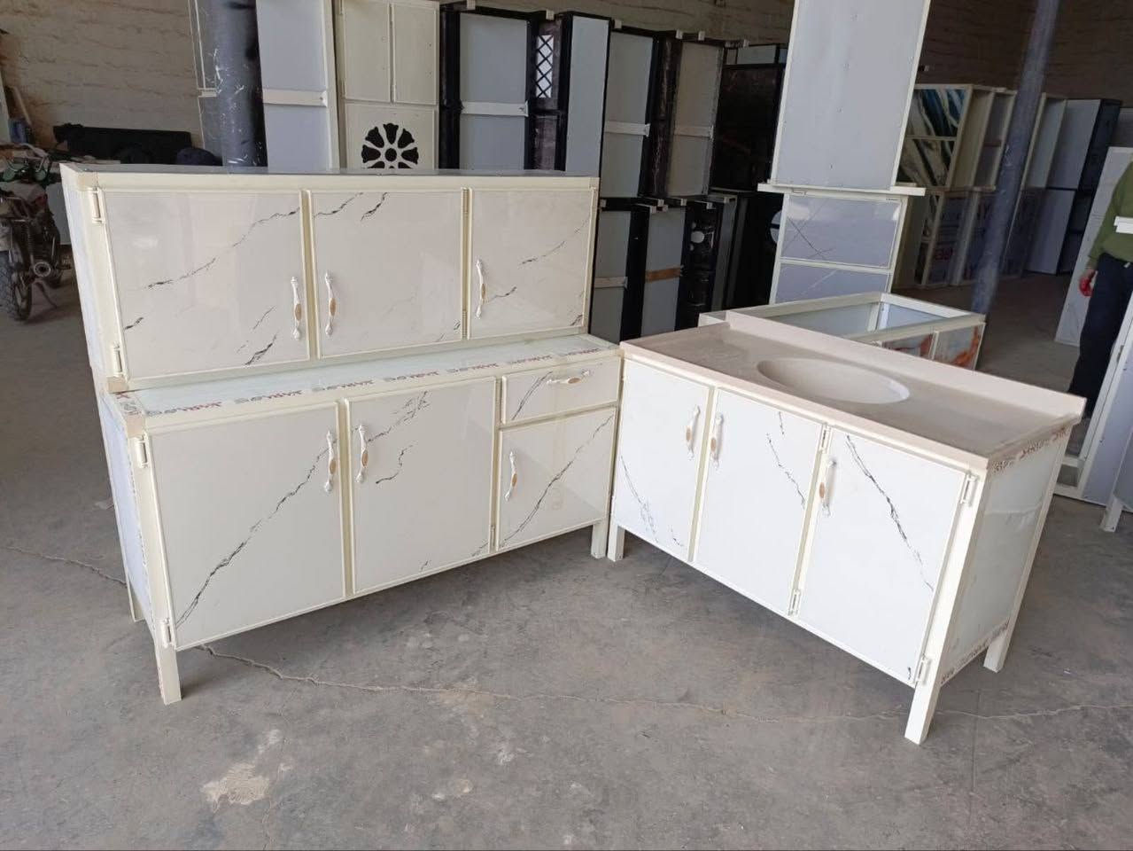 كاونتر مترونص  ارضي.وملحق مترونص  

وسنك متر و 20 سم . 

السعر230 بغداد, العراق


**إذا كنت صاحب هذا الإعلان وتريد حذفه لأي سبب، رجاءا أرسل رسالة إلى الدعم الفني**