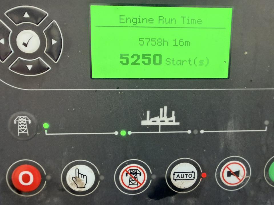 مولدة بيركينز اصلي كاتم ممتاز
٣٠ كي في 
واخذتها وكالة من جبال بيروت والصيانة مستمرة من قبل الشركة ، المولدة بلادية ونظيفة وصار بيها عطل مرة واحدة تبديل راديتر 
كلش نظيفة 
مكانها في الحلة
 للاستفسار
***********
