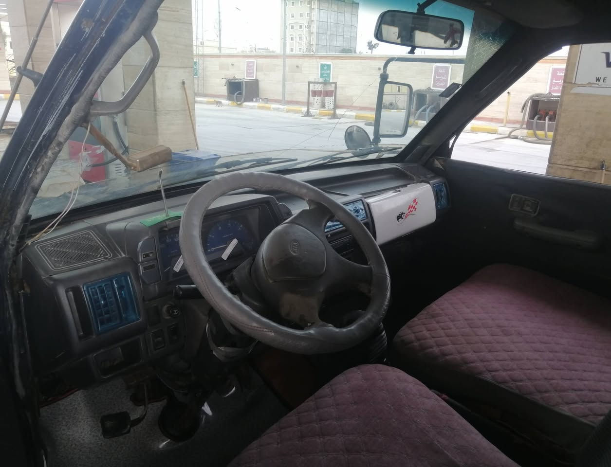 السلام عليكم كيه بسته البيع او مراوس ببريجوموديل 95 السنويه ما منتهيه ال27 سياره باسمي تريد مداور تريد وكاله مشط باور مكيه كير شرط كهربائية كله شغاله  السعر 35وبيه مجال مكان ناصريه مركز ***********
