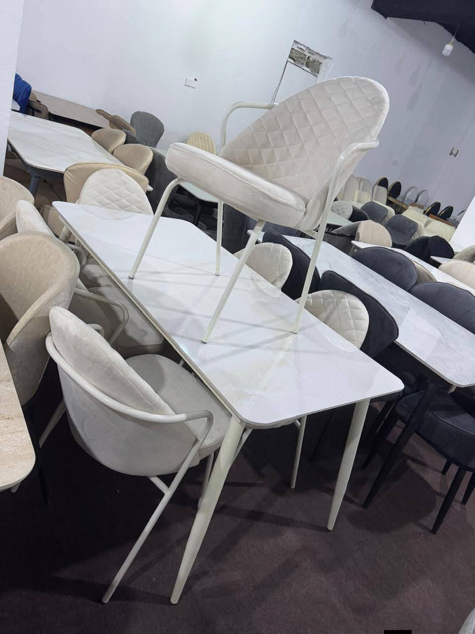 انواع الاثاث التركي وصل (( جمله - مفرد ))
كاونتر تركي
ميز بلازمه
انواع الطبلات 
ميز طعام ( مرمر - خشب ) 
انواع التخامه + الدواوين

مـجمـع علي الشويلي
ناصريــــــة  شــــارع 30
 مجاور مكتب الصدرين للعقار

*********** 
***********
